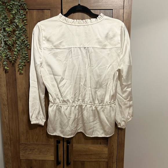 J Crew Womens Ivory White V Neck Button Detail Peplum Top Blouse - Picture 2 of 2